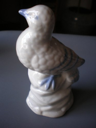 Hermoso Pajaro De Porcelana 1