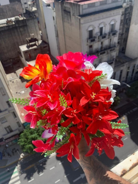 Ramo De 10 Flores Articiales Grandes Diferente Colores 1