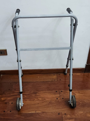 Andador Tijera Plegable 0