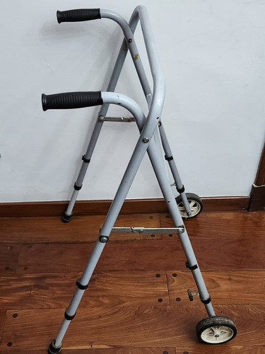 Andador Tijera Plegable 1