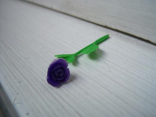 Flor Violeta . Cotillón 0