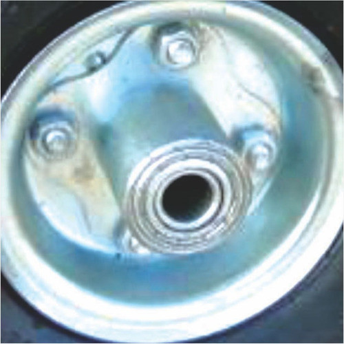 Rueda Neumática Para Carro Con Llanta De Chapa 1