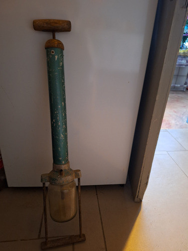 Antigua Máquina De Matar Hormigas,le Falta Cuero De Bombear 0