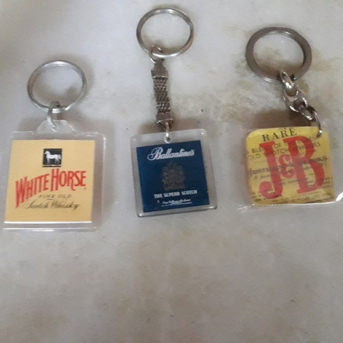 Llaveros Publicidad De J&b,white Horse Y Ballantines 0