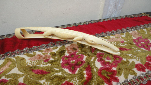 Talla Oriental Antigua Cocodrilo Para Vitrina Mirala 0