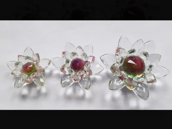 Flor De Loto De Cristal. Mediana. Tornasolada. 1