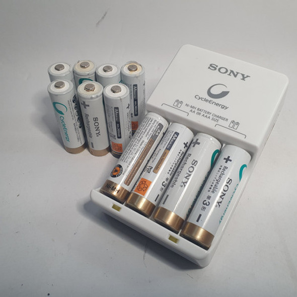 Cargador De Pilas Sony + 11 Pilas Cycleenergy - Outlet 0