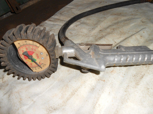 Inflador Gatillo Con Manometro Alumiño De Los Buenos 1