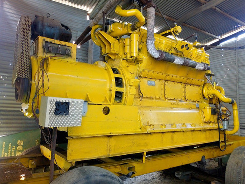 Grupo Electrogeno Industrial Caterpillar 300 Kw 0