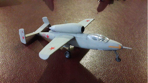Arfix Revell   Avion 2 Guerra 1 72 1