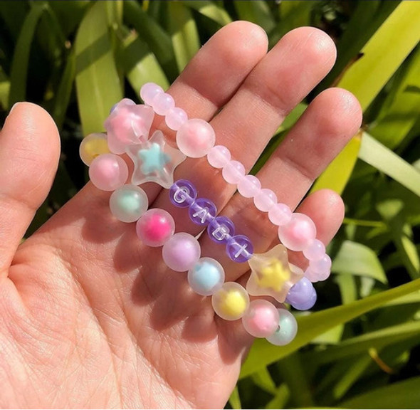 Miçanga Colorida Letra P/ Pulseiras,colar 100gr Aprox 800pçs 1