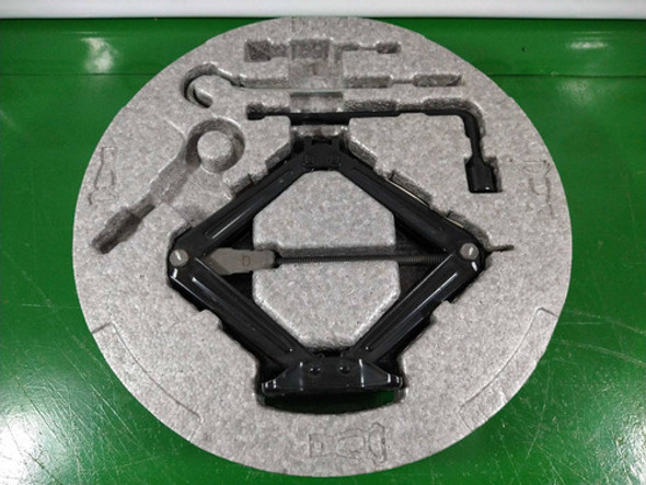 Kit Macaco Chave De Roda Suporte Sonic Sedan 2013 Original 0