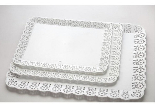 Bandeja Plastica Calada Blonda Rectangular 1/2kg X Unidad 1