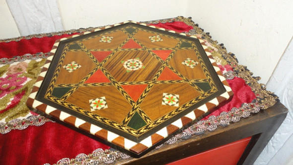 Fuente Española Antigua Madera Con Marqueteri Divina Veala 1