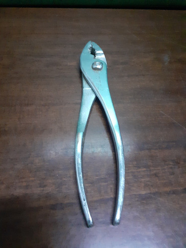 Pinza Electricista 20 Cm Usada. 0