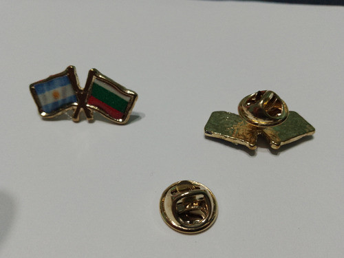 Pins Bandera Argentina Con Bulgaria  De 2 Cms 0