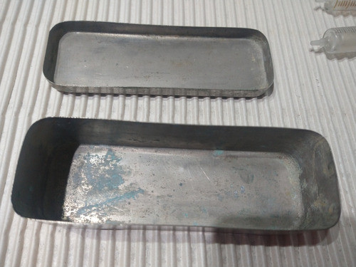 Antigua Caja De Metal Para Esterilizar Jeringas Y Agujas 1