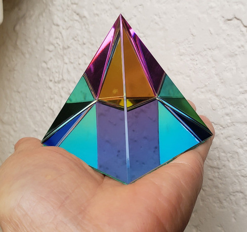 Pirâmide Média Cristal Boreal Peso De Papel Feng Shui Fogo 1