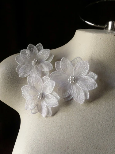 Pack De 3 Bellas Flores Organza Bordadas Con Perlas Novias 1