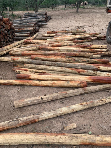 Postes De Quebracho Colorado Labrados 2,60 Mts Por Equipo 1