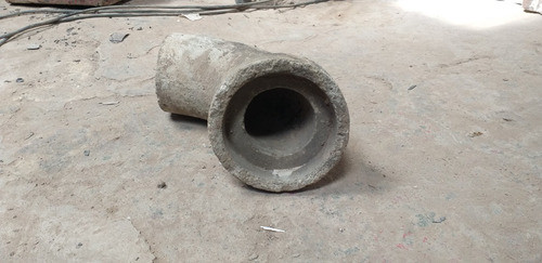 Codo Caño De Hormigón. Construcción Obra. 1