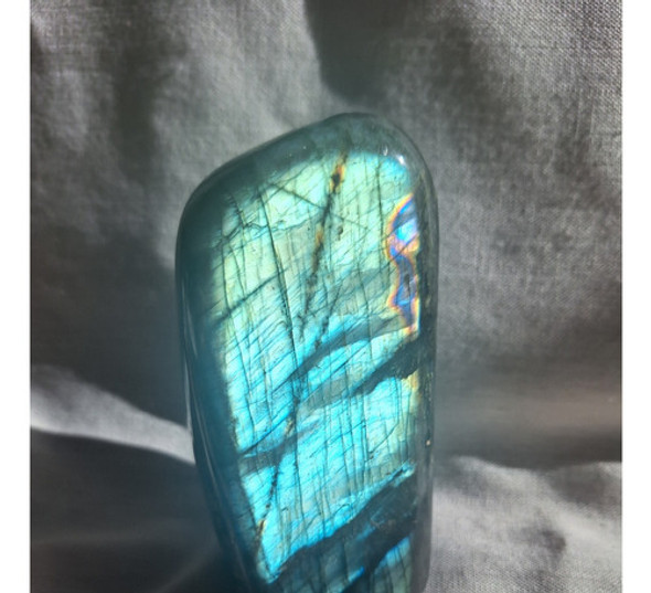 Labradorita Pulida - Madagascar - Reflejos Azules 1