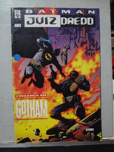 Gibi Hqs Batman  Juiz Dredd  Vingança Em Gotham 0