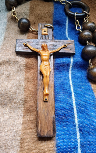Rosario De Madera Para Colgar 1.50m De Alto Aproximadamente 1