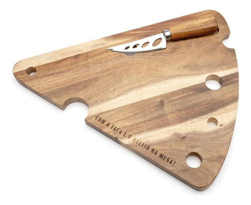 Tabua De Queijos Com A Faca Na Mesa 1