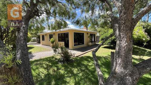 Casa En Piriápolis (country) Ref. 6392 0
