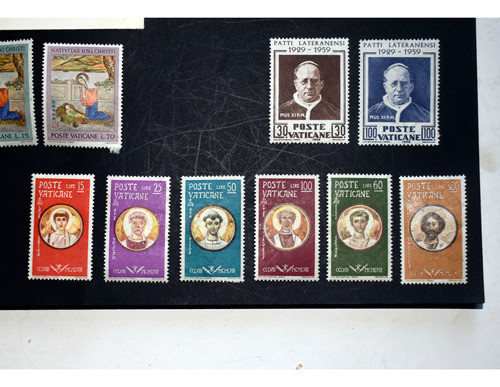 38 Estampillas Vaticano Paulo Vi . Navidad 1961 . Martires 1