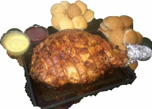 Pernil De Cerdo Para 35/40 Personas C/120 Figazas Y 4salsas. 0