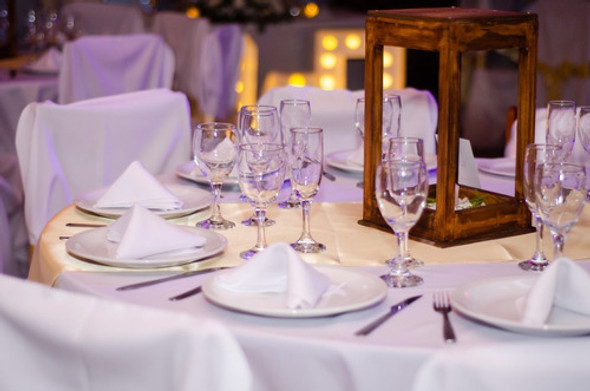 Alquiler De Vajillas Y Mantelería 0