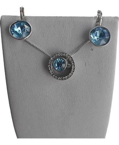 Conjunto De Caravanas Y Colgante Swarovski.color Celeste. 0
