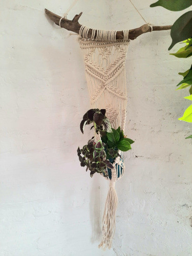 Adorno Colgante En Macrame Y Madera Para Plantas. 0