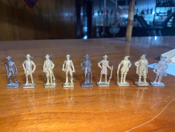 Soldado Kinder De Metal 1