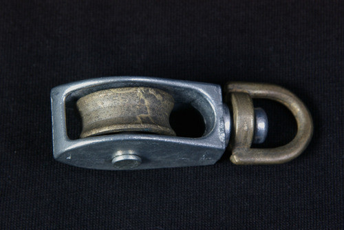 Motón Polea Roldana N 3 Giratoria Para Soga De 5mm 1