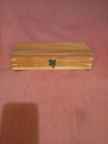 Caja De Cedro Lustrado, Medidas 26x12x6cm. 1