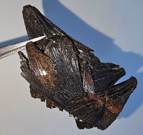 Cianita Preta ( Vassoura D Bruxa ) Pedra Bruta Mineral N4427 0