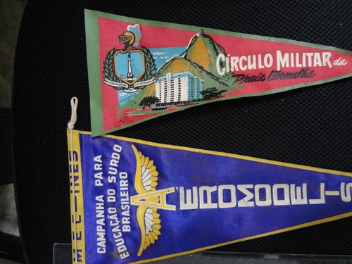 2 Flâmulas  Circulo Militar  Educação Do Surdo Aeromodelismo 1