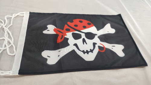 Bandera Pirata Captain Cove Diseño Histórico 45 X 30 Cm 0