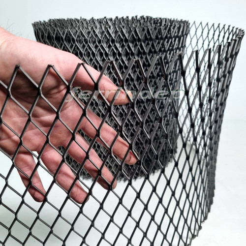 Malla Metál Romboidal Desplegado 18x40mm Rollo 30cm X 7mts 1