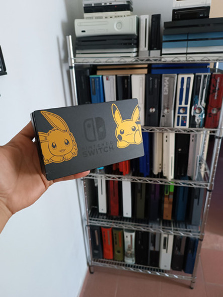Dock Nintendo Switch Edición Limitada Pokémon Evee Pikatchu 0