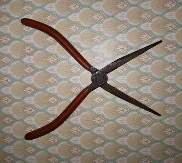 Pinza Punta Redonda Elicate 20 Cm. 1 Pinza Punta Redonda Elicate 20 Cm. 1