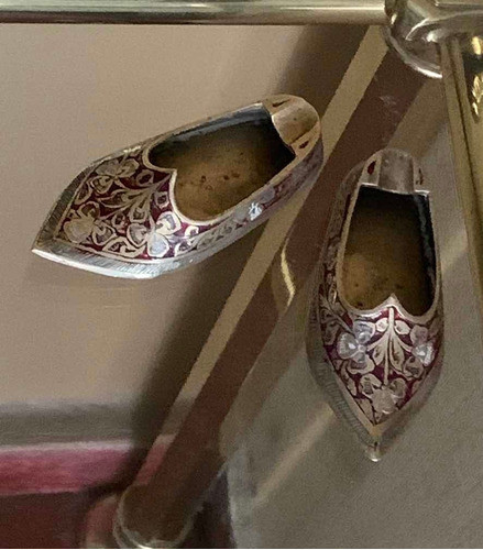 Par De Zapatitos Bronce,origen India.ceniceros Individuales. 0