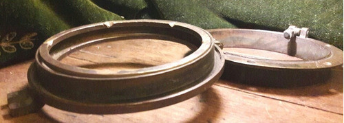 Antiguo Ojo De Buey En Bronce. 1