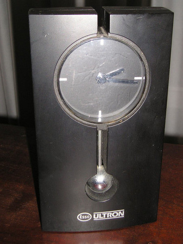 1433- Antigua Publicidad Esso Lanzamiento Esso Lubricantes 1