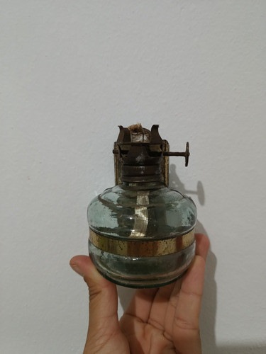 Lámpara De Vidrio A Kerosene Antigua 0