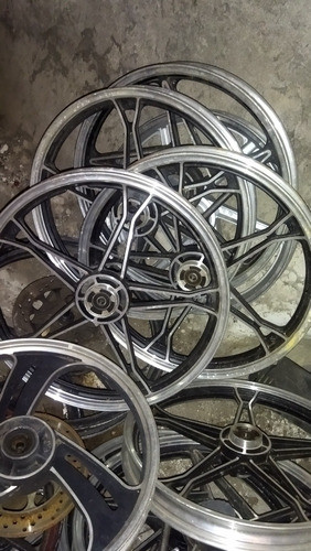 Rueda Delantera Tipo Suzuki Gn O Chopera 1