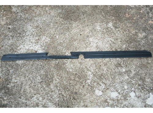 Friso Travessa Do Tapete Traseiro Vw Van Seat Inca 1